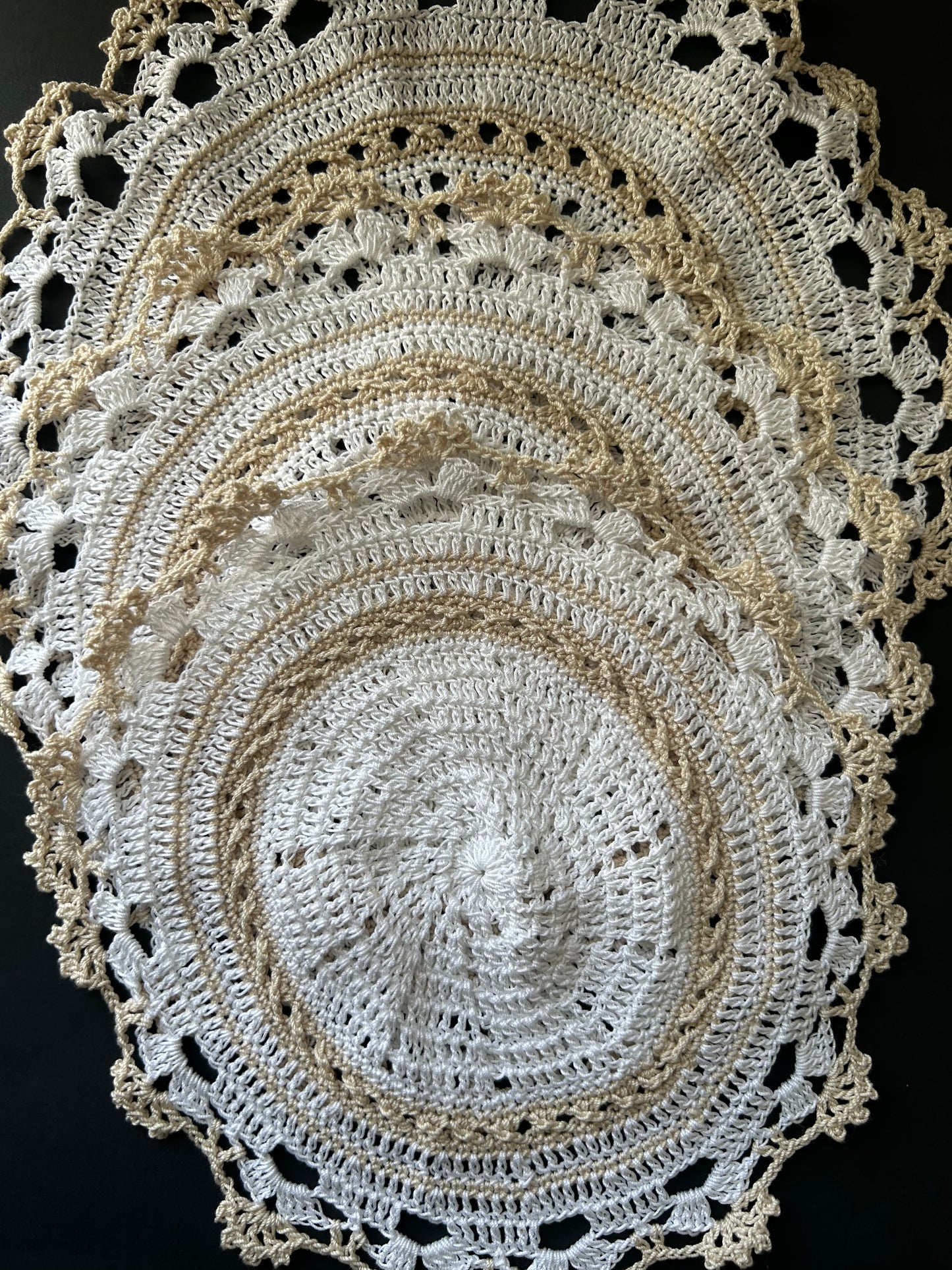 Crochet placemat set of 3