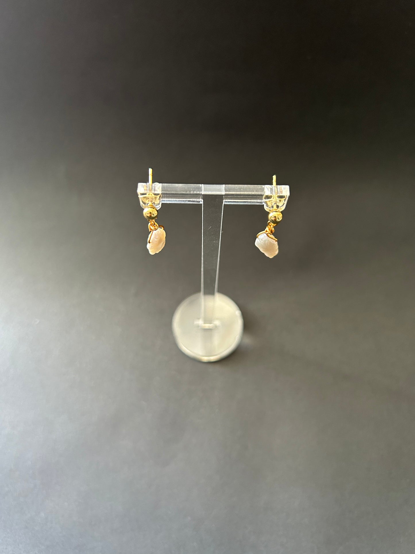 Small pearl flake earrings